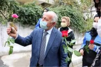 Evlilik cüzdanında sakladığı mısır püskülünü 46 yıl sonra çıkardı Evlilik cüzdanında sakladığı mısır püskülünü 46 yıl sonra çıkardı