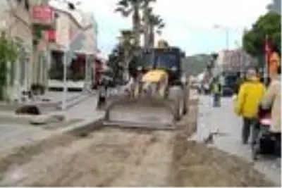 Foça'da kara taşların sökülmesini Koruma Kurulu durdurdu Foça'da kara taşların sökülmesini Koruma Kurulu durdurdu