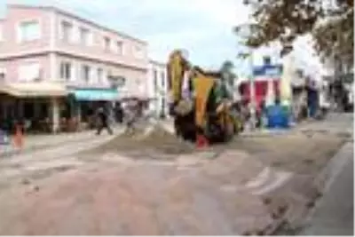 Foça'da kara taşların sökülmesini Koruma Kurulu durdurdu Foça'da kara taşların sökülmesini Koruma Kurulu durdurdu
