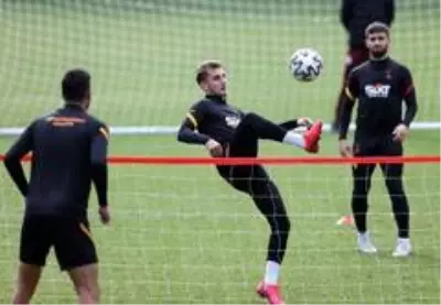 Galatasaray'da Rizespor maçı hazırlıkları devam etti Galatasaray'da Rizespor maçı hazırlıkları devam etti