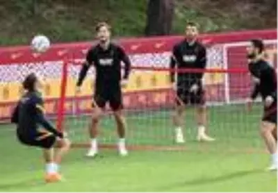 Galatasaray'da Rizespor maçı hazırlıkları devam etti Galatasaray'da Rizespor maçı hazırlıkları devam etti