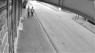 Gasp dehşeti yaşayan yaşlı kadın o anları anlattı Gasp dehşeti yaşayan yaşlı kadın o anları anlattı