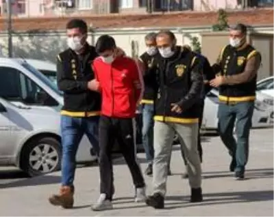 Gasp dehşeti yaşayan yaşlı kadın o anları anlattı Gasp dehşeti yaşayan yaşlı kadın o anları anlattı