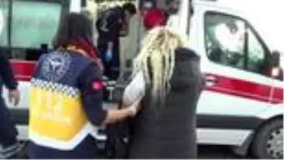 Son dakika: Genç kadın kocasının makaslı saldırısı sonrası kanlar içinde kaldı- Hastanelik olan kadın polis tarafından korumaya alındı Son dakika: Genç kadın kocasının makaslı saldırısı sonrası kanlar içinde kaldı- Hastanelik olan kadın polis tarafından korumaya alındı