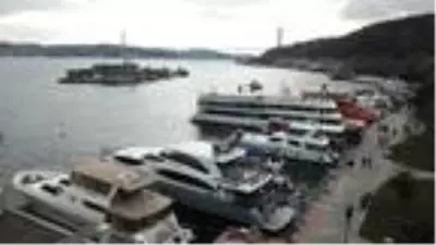 (Havadan fotoğraflarla) İstanbul Boğazı'nı denizanaları bastı (Havadan fotoğraflarla) İstanbul Boğazı'nı denizanaları bastı