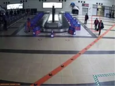 Ceviz içine gizlediği uyuşturucu ile havalimanında yakalandı Ceviz içine gizlediği uyuşturucu ile havalimanında yakalandı