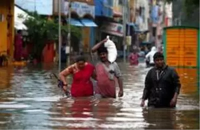 Hindistan'da Nivar Fırtınası alarmı Hindistan'da Nivar Fırtınası alarmı