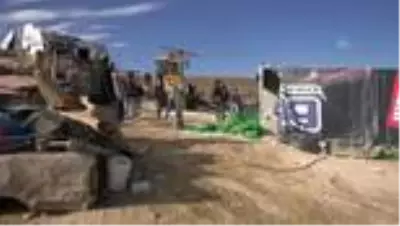 İsrail güçleri Batı Şeria'da 4 Filistinli aileyi evsiz bıraktı İsrail güçleri Batı Şeria'da 4 Filistinli aileyi evsiz bıraktı