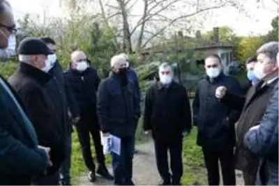 İznik Gölü'ndeki su çekilmesi ve kirlilik inceleniyor İznik Gölü'ndeki su çekilmesi ve kirlilik inceleniyor