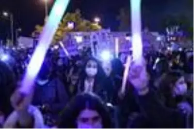 Kadıköy'de 'Kadına Şiddetle Mücadele Günü'nde eylem Kadıköy'de 'Kadına Şiddetle Mücadele Günü'nde eylem