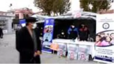 Kadına yönelik şiddete karşı polis ve jandarma ortak etkinlik yaptı Kadına yönelik şiddete karşı polis ve jandarma ortak etkinlik yaptı