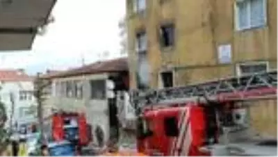 Son dakika! Kağıthane'de bir binada çıkan yangın söndürüldü Son dakika! Kağıthane'de bir binada çıkan yangın söndürüldü