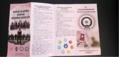 Kağıthane'de KADES kapsamında kadına şiddete karşı broşür dağıtıldı Kağıthane'de KADES kapsamında kadına şiddete karşı broşür dağıtıldı