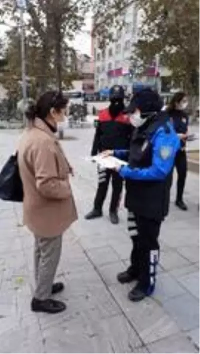 Kağıthane'de KADES kapsamında kadına şiddete karşı broşür dağıtıldı Kağıthane'de KADES kapsamında kadına şiddete karşı broşür dağıtıldı