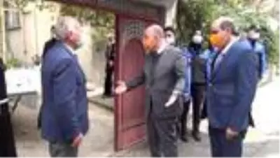 KAHRAMANMARAŞ - Eşinin 46 yıl önce verdiği mısır püskülünü hala yanında taşıyor KAHRAMANMARAŞ - Eşinin 46 yıl önce verdiği mısır püskülünü hala yanında taşıyor