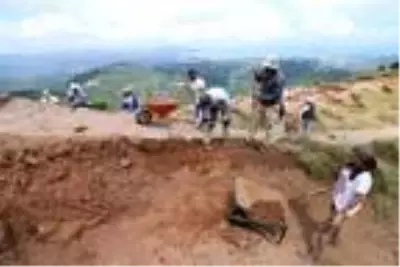 Karadeniz'in ilk bilimsel kazı alanı tarihe ışık tutuyor Karadeniz'in ilk bilimsel kazı alanı tarihe ışık tutuyor