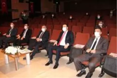 Karaman'da Kadına Yönelik Şiddetle Mücadele Değerlendirme Toplantısı yapıldı Karaman'da Kadına Yönelik Şiddetle Mücadele Değerlendirme Toplantısı yapıldı