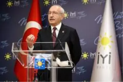 Kemal Kılıçdaroğlu, Meral Akşener'i ziyaret etti Kemal Kılıçdaroğlu, Meral Akşener'i ziyaret etti