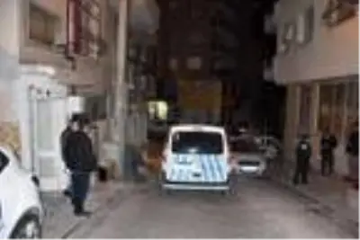 Komşular arasında 'küfür' kavgası: 1 yaralı Komşular arasında 'küfür' kavgası: 1 yaralı