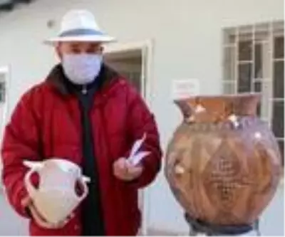 Kültepe'de 4 bin 200 yıllık mezar küpü bulundu Kültepe'de 4 bin 200 yıllık mezar küpü bulundu