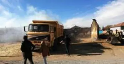 Kulu'da samanlık yangını Kulu'da samanlık yangını