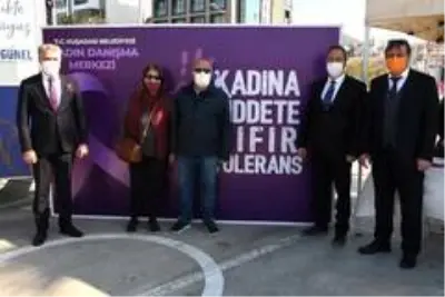 Kuşadası kadına yönelik şiddete karşı 'tek vücut' oldu Kuşadası kadına yönelik şiddete karşı 'tek vücut' oldu
