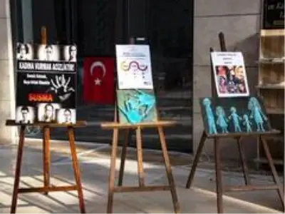 Kütahya Belediyesi'nden 'Kadına Şiddete Hayır' standı Kütahya Belediyesi'nden 'Kadına Şiddete Hayır' standı