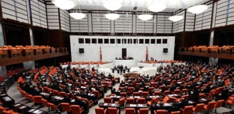 HDP'li Hasan Özgüneş'in 'Mustafa Kemal, Kürdistan'a geldi' sözleri Meclis'i karıştırdı