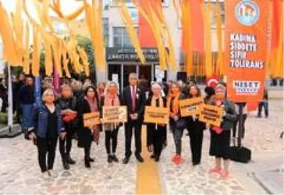 Mezitli, kadın şiddetine karşı tek ses oldu Mezitli, kadın şiddetine karşı tek ses oldu