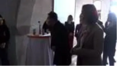 Nevşehir Valisi İnci Sezer Becel: 'Hedefimiz Nevşehir'de sıfır şiddetine ulaşmak' Nevşehir Valisi İnci Sezer Becel: 'Hedefimiz Nevşehir'de sıfır şiddetine ulaşmak'