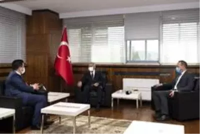 Niğdeli başkanlardan Başkan Büyükkılıç'a ziyaret Niğdeli başkanlardan Başkan Büyükkılıç'a ziyaret