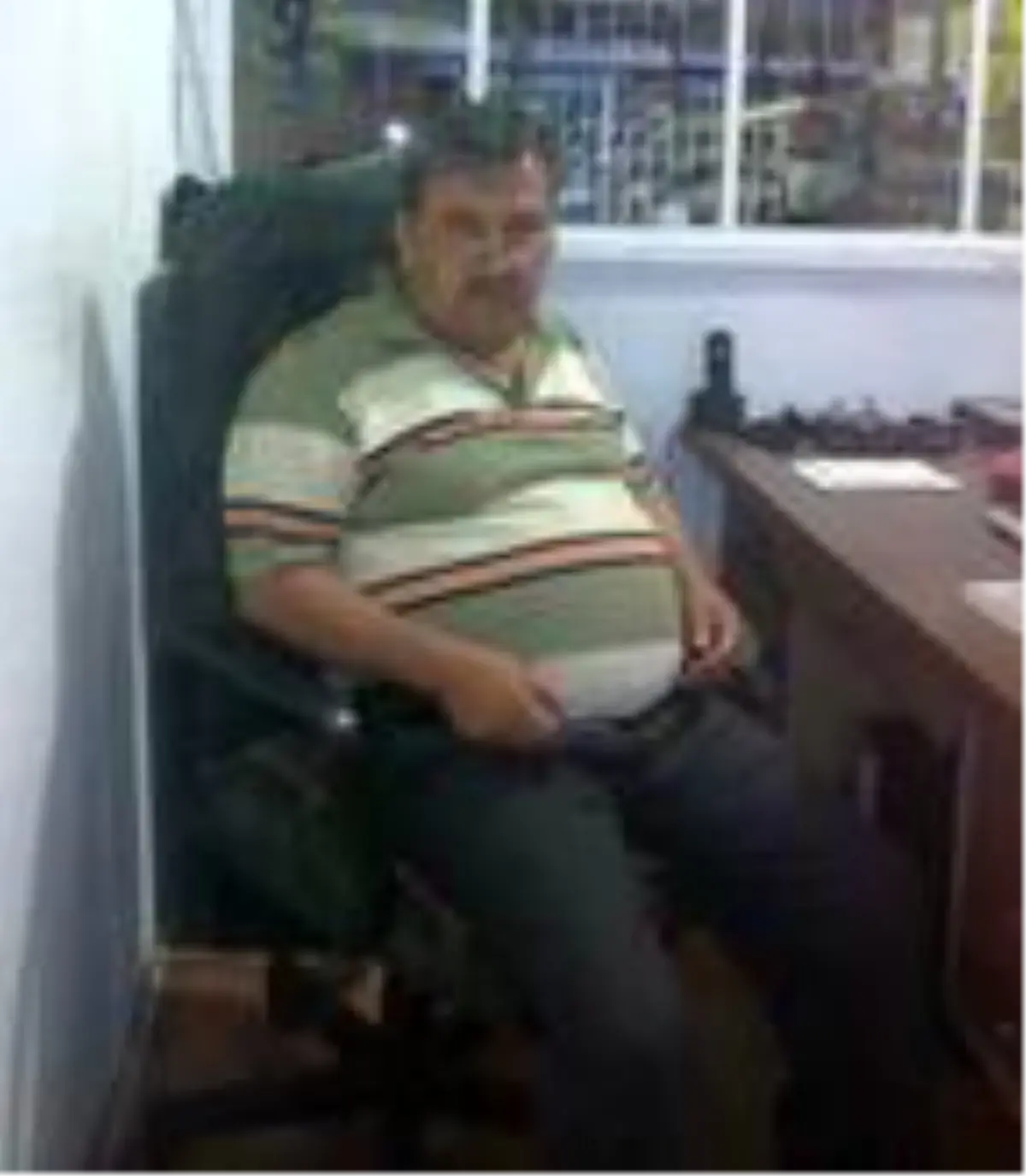 Oğlunun acısına kalbi dayanmadı