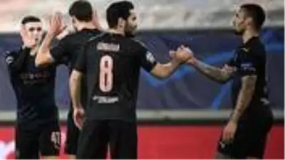 Olympiakos'u 1-0 yenen Manchester City, gruptan çıkmayı başardı Olympiakos'u 1-0 yenen Manchester City, gruptan çıkmayı başardı