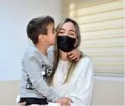 Son dakika haberleri: 'Otizmli çocuk yetiştirmek zor ancak bir sözüyle hayata bağlıyor' Son dakika haberleri: 'Otizmli çocuk yetiştirmek zor ancak bir sözüyle hayata bağlıyor'
