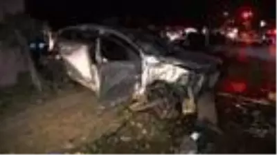Ankara'da sıkışmalı trafik kazası: 2 yaralı Ankara'da sıkışmalı trafik kazası: 2 yaralı