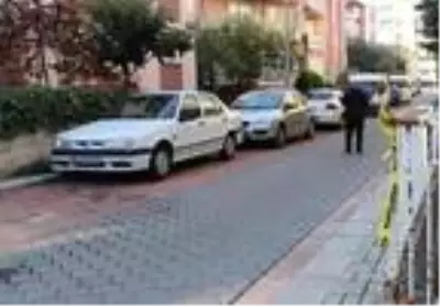 Otomobilinde pompalı tüfekle vuruldu, hastanede öldü Otomobilinde pompalı tüfekle vuruldu, hastanede öldü