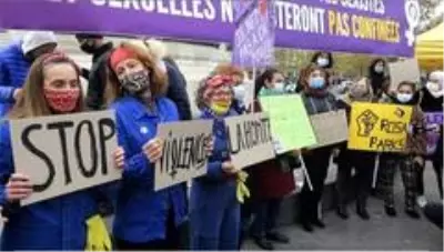 - Paris'te kadınlardan aile içi şiddete karşı protesto - Paris'te kadınlardan aile içi şiddete karşı protesto