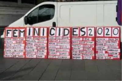 - Paris'te kadınlardan aile içi şiddete karşı protesto - Paris'te kadınlardan aile içi şiddete karşı protesto