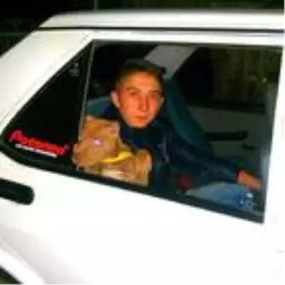 Son dakika haberleri: Refüjdeki ağaca çarpan otomobilin sürücüsü öldü Son dakika haberleri: Refüjdeki ağaca çarpan otomobilin sürücüsü öldü