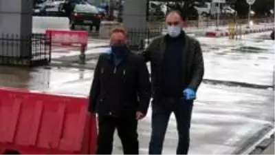 Sokak satıcılarına operasyon: 6 gözaltı Sokak satıcılarına operasyon: 6 gözaltı