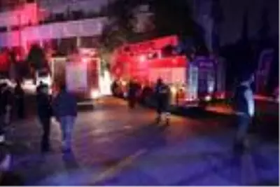 Son dakika haber: Şanlıurfa'da öğretmenevinde yangın paniği Son dakika haber: Şanlıurfa'da öğretmenevinde yangın paniği