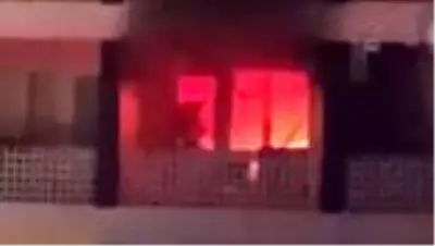 Son dakika... Şanlıurfa Öğretmenevi'nde çıkan yangın söndürüldü Son dakika... Şanlıurfa Öğretmenevi'nde çıkan yangın söndürüldü
