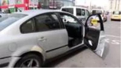 Silahla yaraladığı arkadaşını hastane önüne bırakıp kaçtığı iddiası Silahla yaraladığı arkadaşını hastane önüne bırakıp kaçtığı iddiası