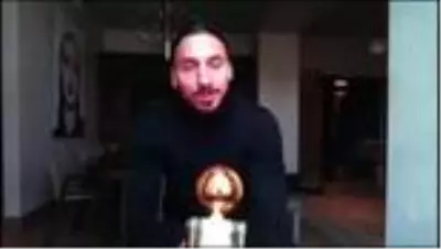 STOCKHOLM - Ibrahimovic, 12. kez 'yılın futbolcusu' seçildi STOCKHOLM - Ibrahimovic, 12. kez 'yılın futbolcusu' seçildi