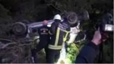 Takla atan otomobilin sürücüsü hayatını kaybetti Takla atan otomobilin sürücüsü hayatını kaybetti