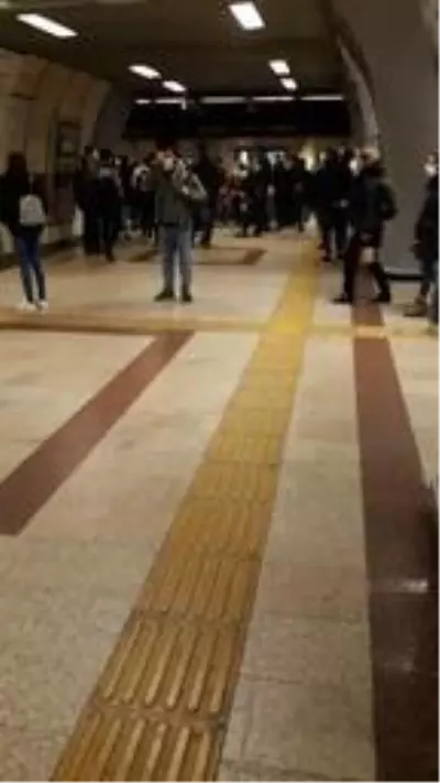 Son dakika haber | Taksim Metro İstasyonu'nda raylara atlayan kişi öldü