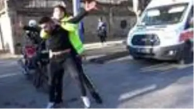 Edirne'de kaza sonrası arbede: 2 yaralı Edirne'de kaza sonrası arbede: 2 yaralı