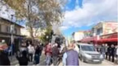 Traktör ile motosiklet çarpıştı: 1 yaralı Traktör ile motosiklet çarpıştı: 1 yaralı