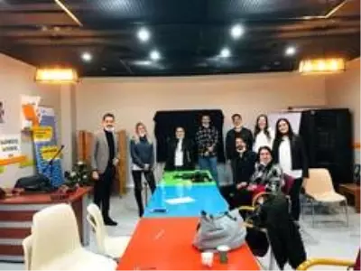 Tuşba öğretmenleri 24 Kasım için söyledi Tuşba öğretmenleri 24 Kasım için söyledi