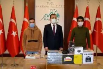 Hakkari Valiliğinden Teknofest'e katılan Savaş Tatlı'ya malzeme desteği Hakkari Valiliğinden Teknofest'e katılan Savaş Tatlı'ya malzeme desteği
